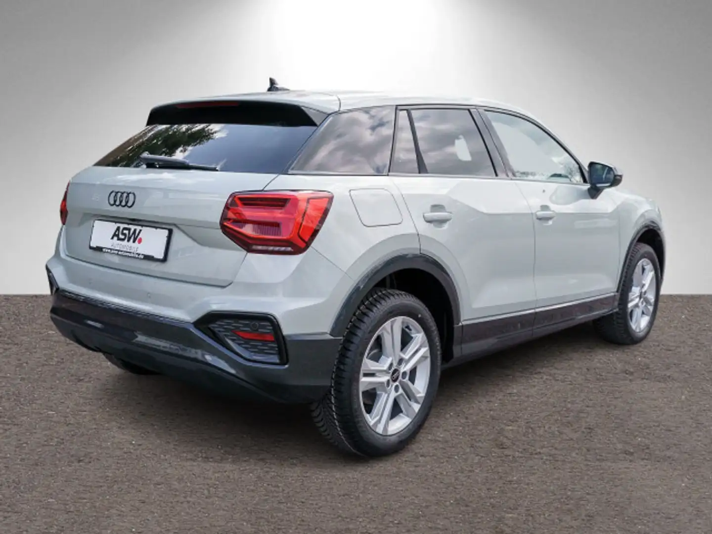 Audi Q2 advanced 35 TFSI 110(150) kW(PS) S tronic Silber - 2