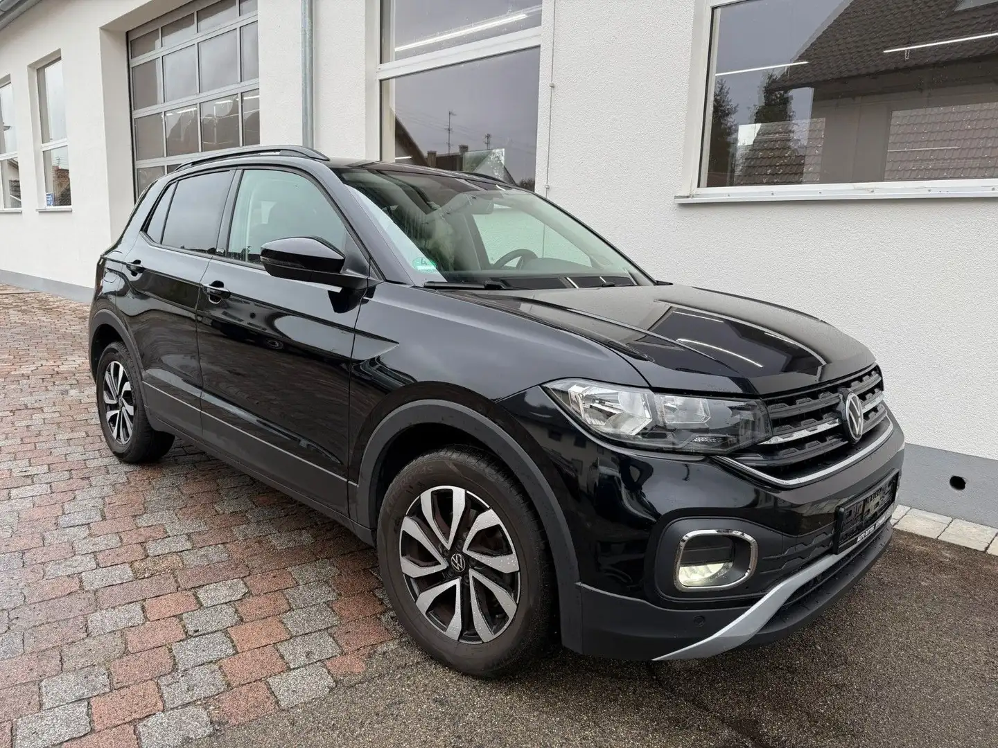 Volkswagen T-Cross Active Schwarz - 1