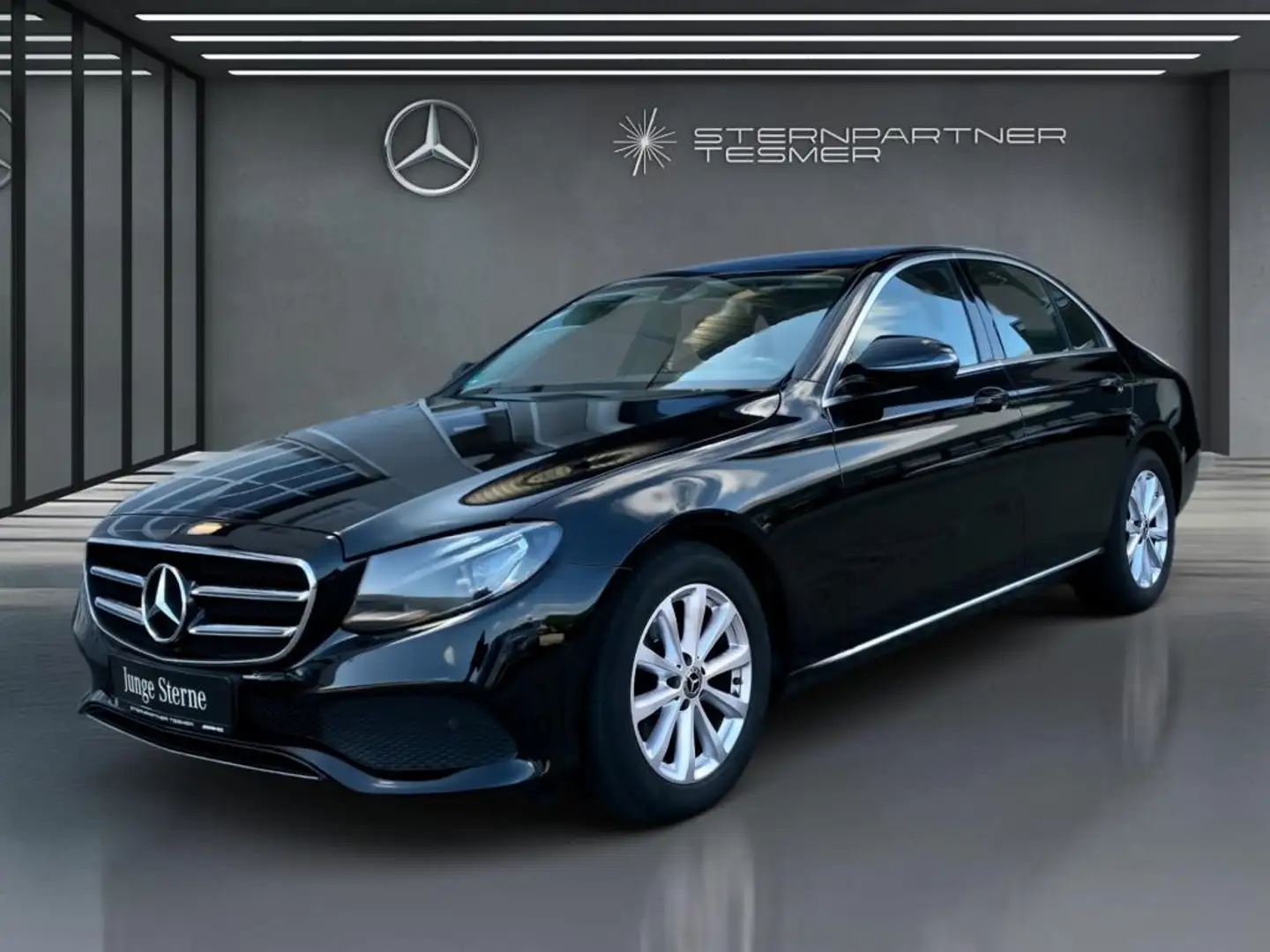 Mercedes-Benz E 200 d Avantgarde TOTWINKEL Kamera LED Navi SHZ Zwart - 2