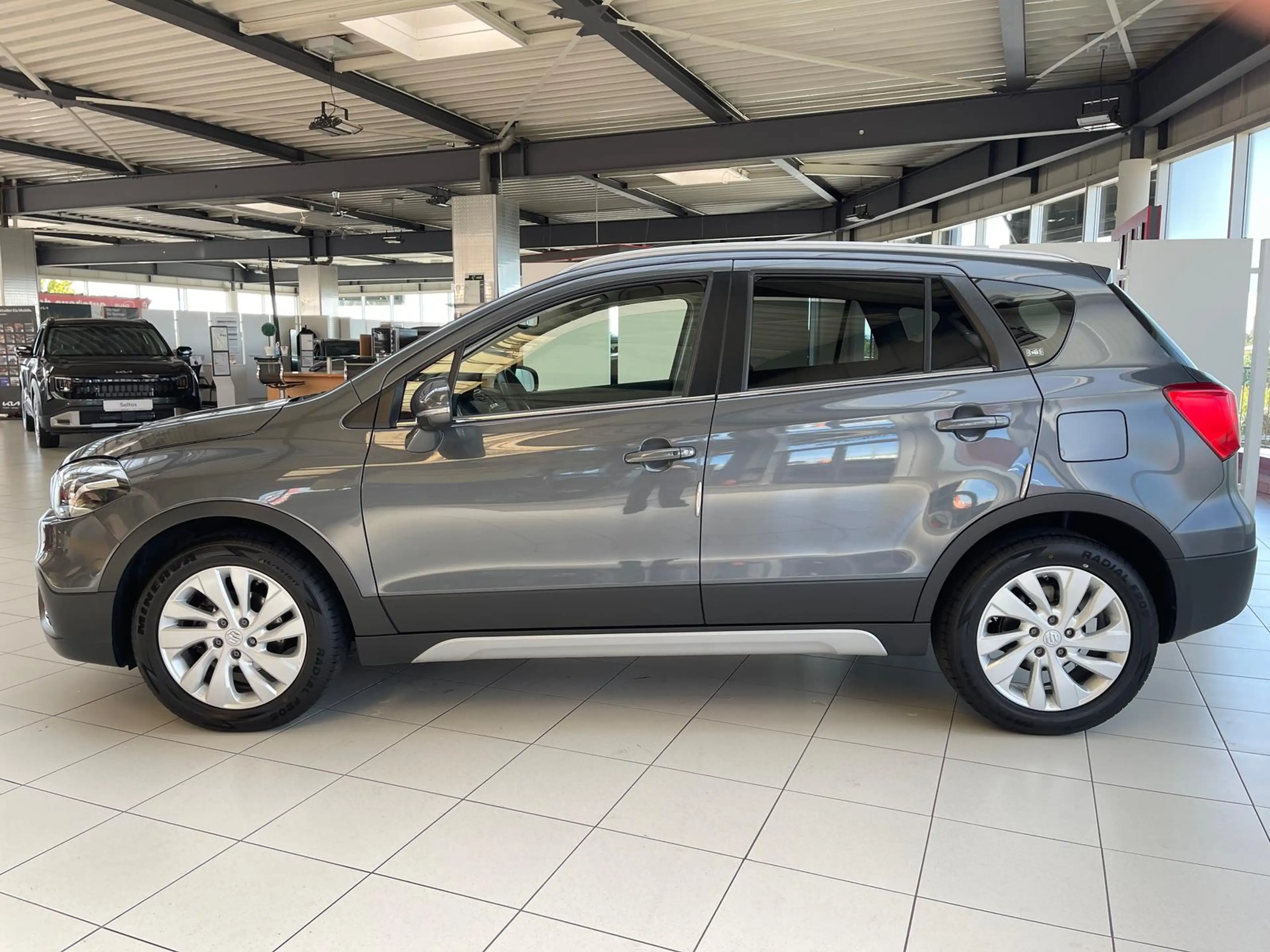 Suzuki SX4 S-Cross 1.4 Comfort+Navi+Kamera+Touch+Alu+++ — photo 3