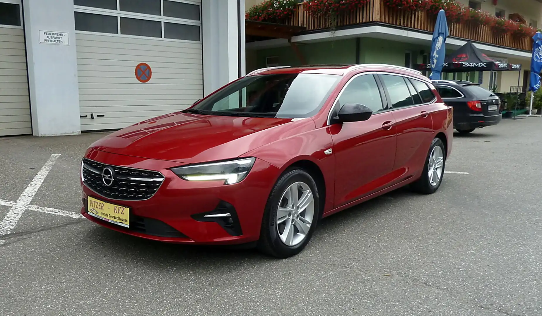Opel Insignia ST 2,0 CDTI DVH Business Elegance Rot - 2