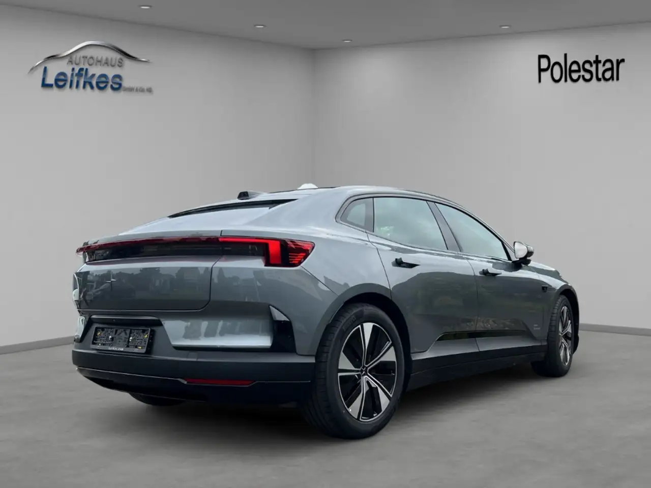 Polestar 4 2024