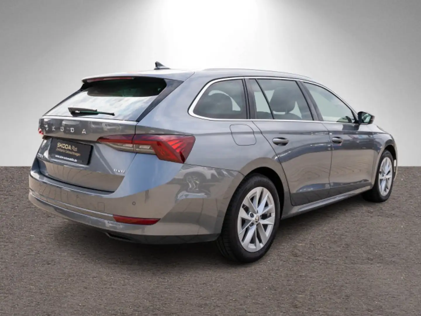 Skoda Octavia Combi Style 4x4 2.0TSI DSG Stdhz HUD AHK Grau - 2