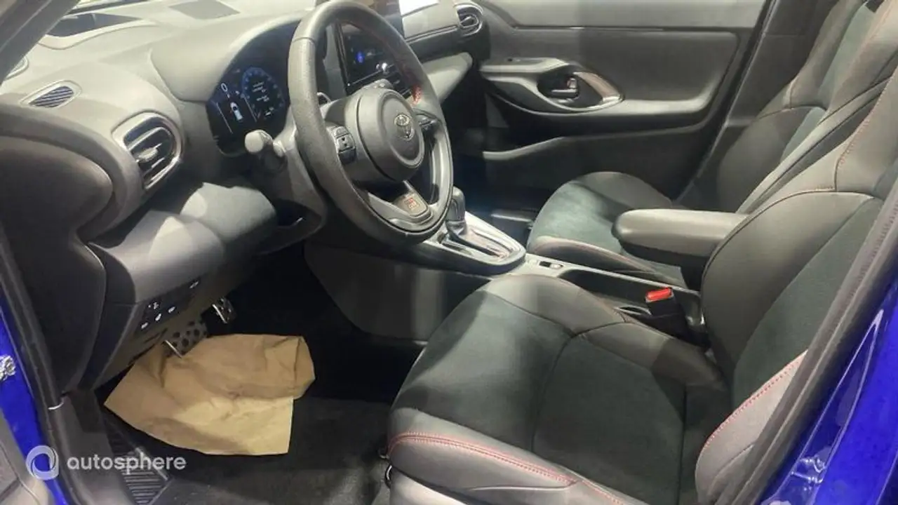 Toyota Yaris Yaris — photo 12