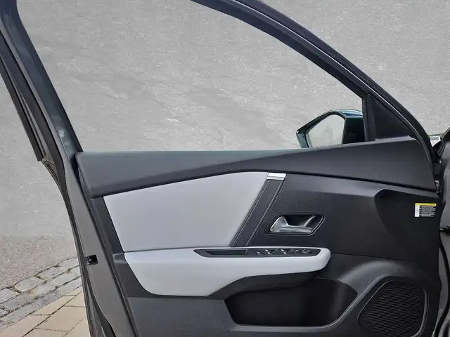 Citroen C4 view 5