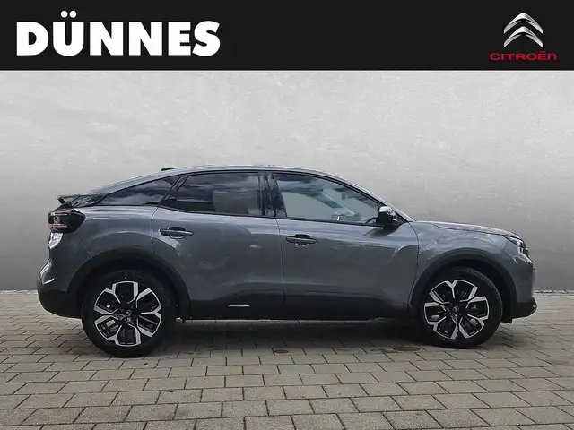 Citroen C4 view 3