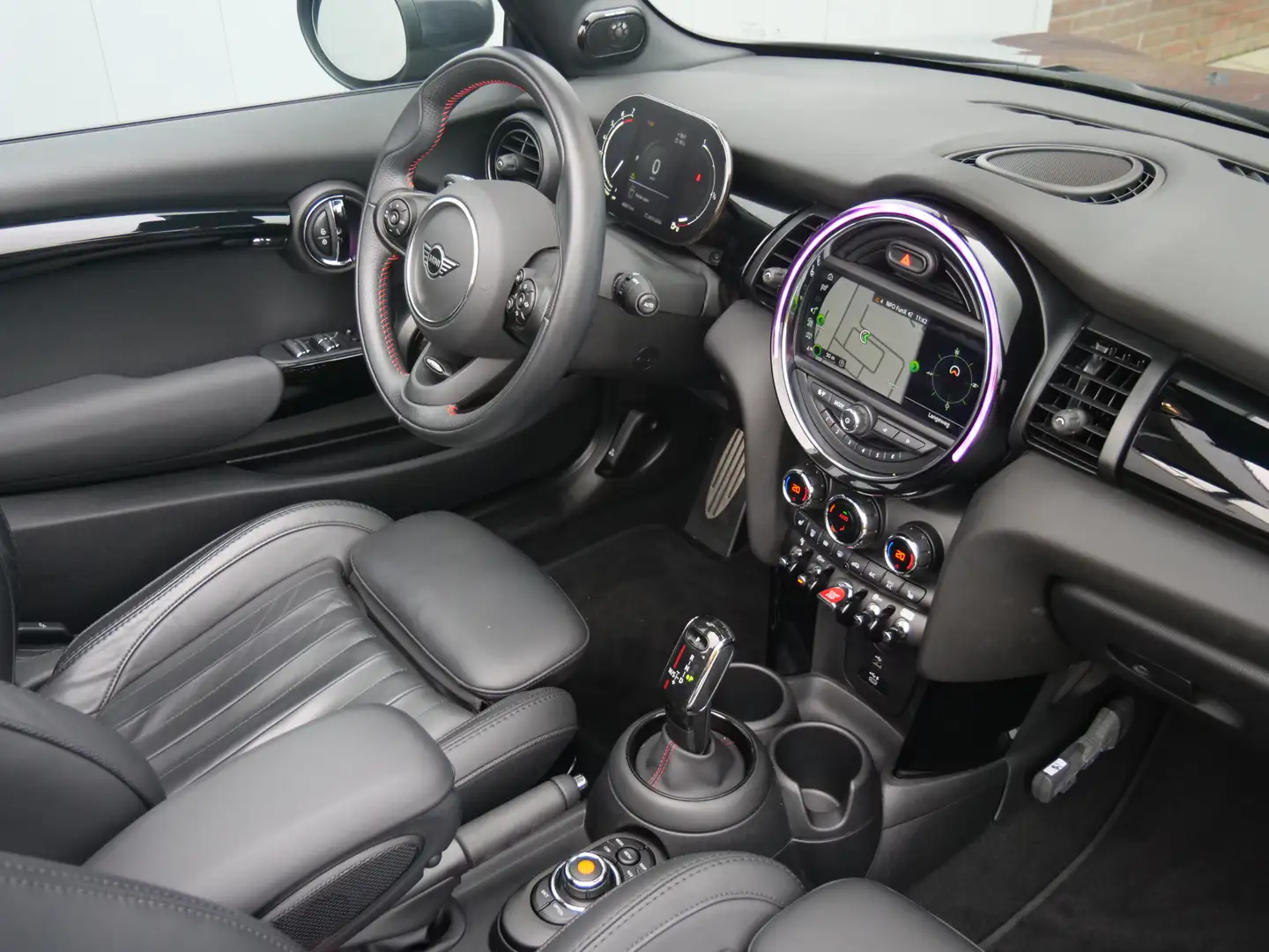 MINI Cooper S Cabrio Mini 2.0 179pk Hammersmith Automaat JCW-Pack LED / Grijs - 2