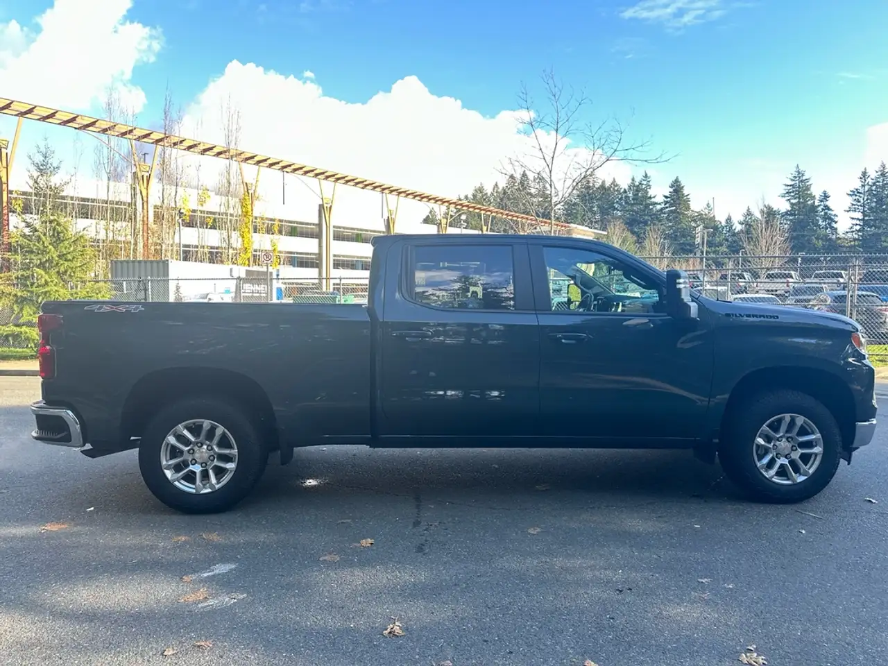 Chevrolet Silverado 1500 photo Chevrolet Silverado 1500