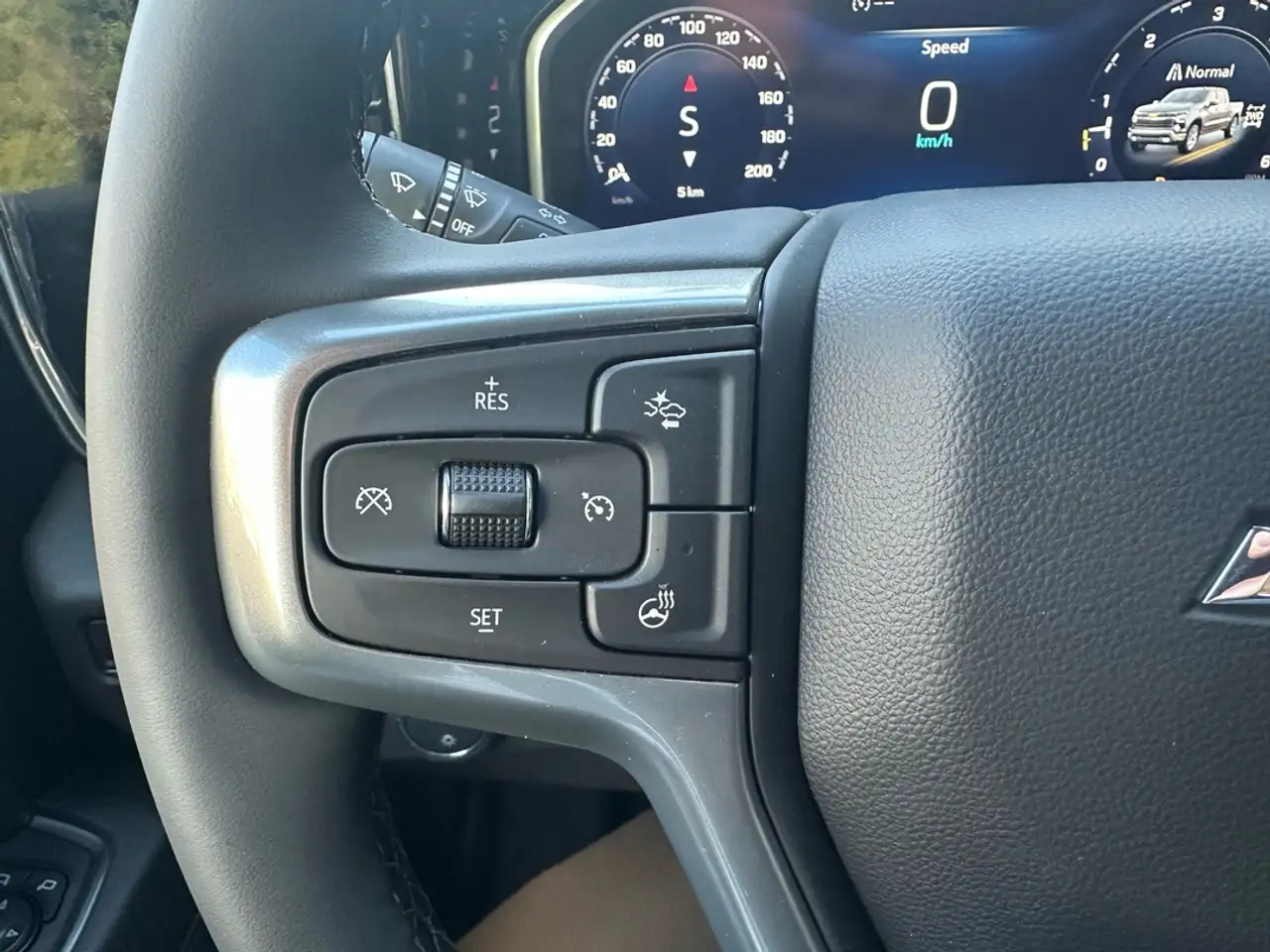 Chevrolet Silverado 1500 photo Chevrolet Silverado 1500