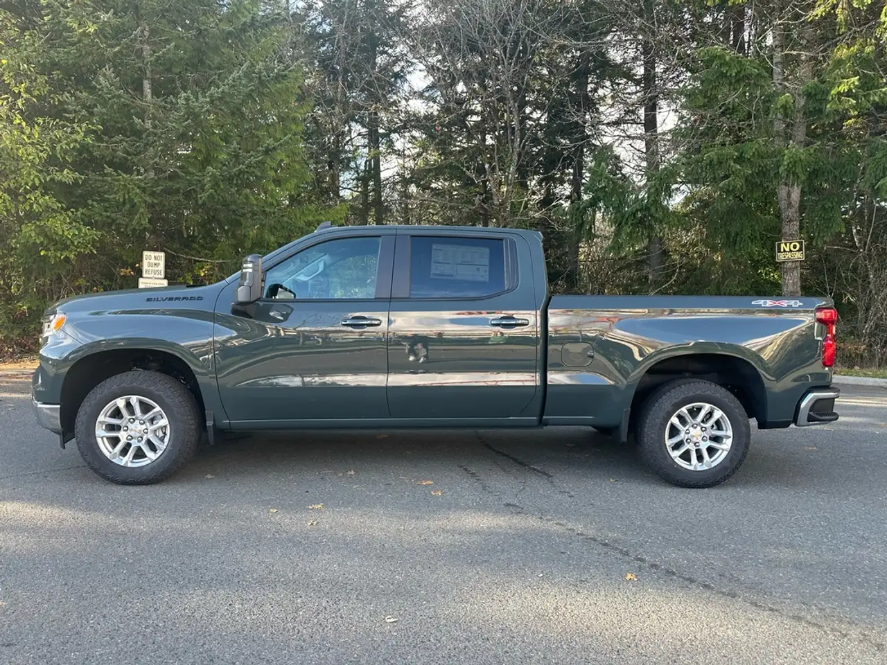 Chevrolet Silverado 1500 photo Chevrolet Silverado 1500