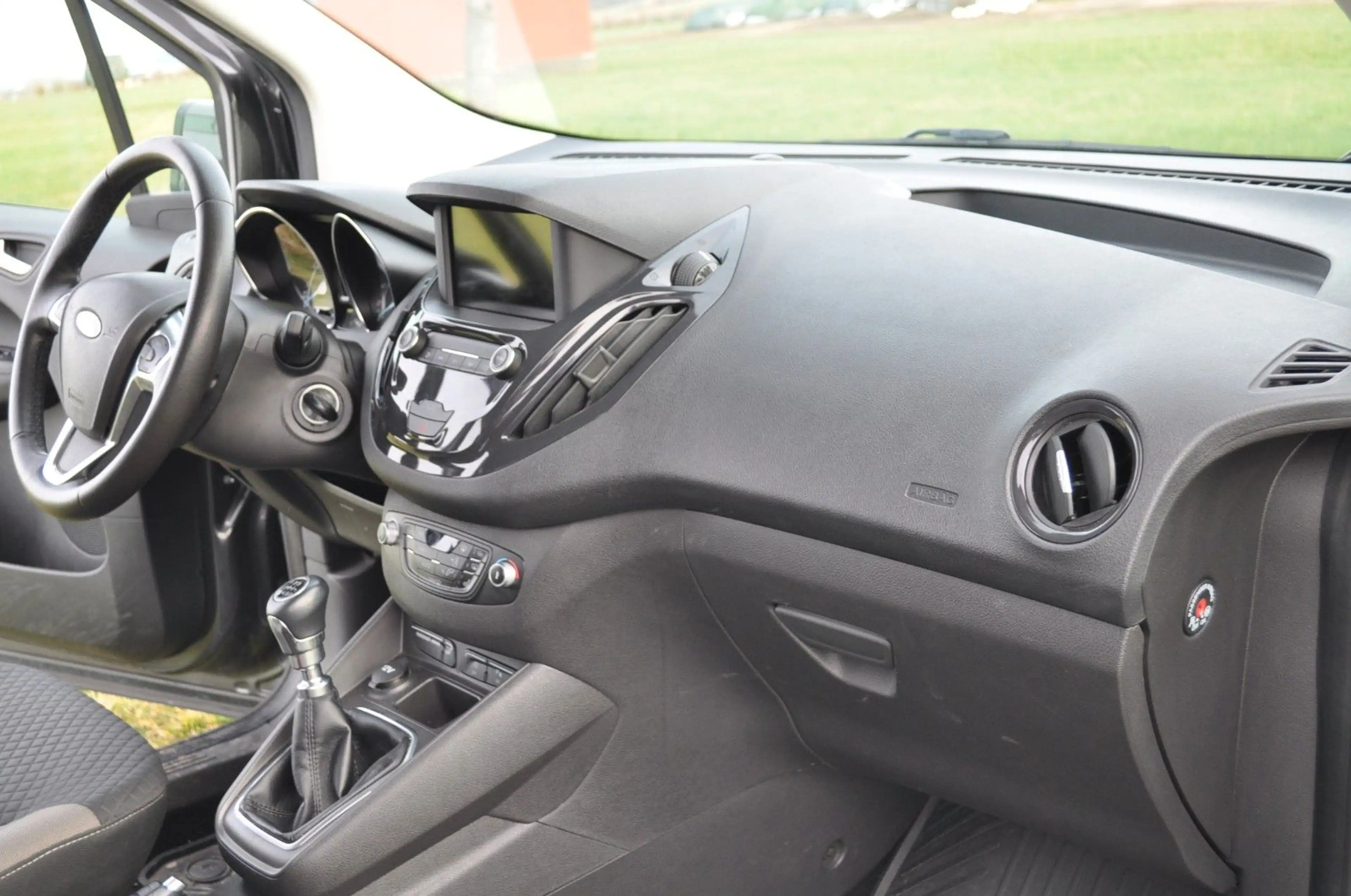 Ford Tourneo Courier Titanium * 58.000 Km * — photo 13