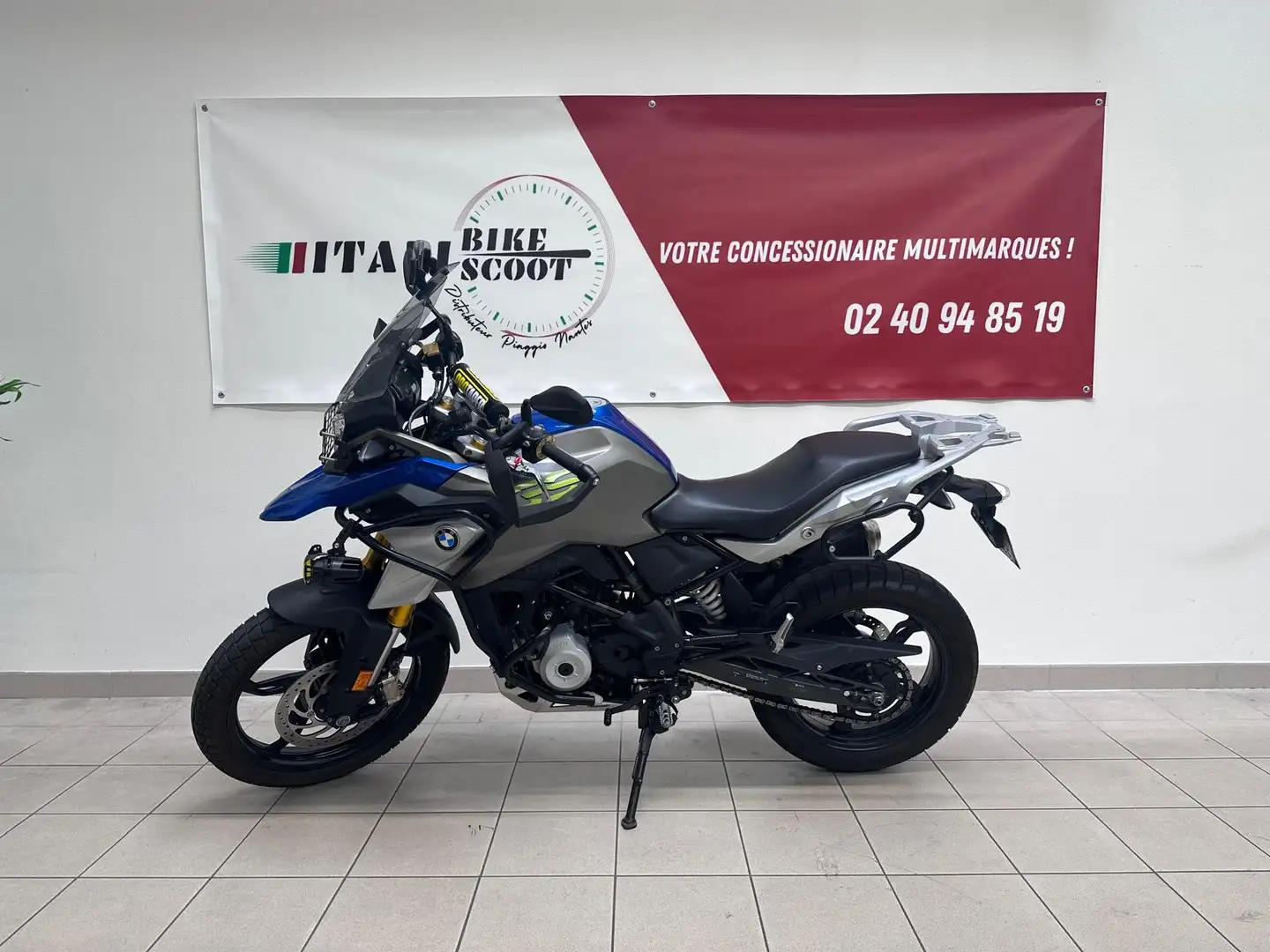 BMW G 310 R Bleu - 2