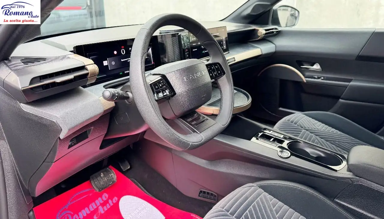 Lancia Ypsilon 2025 — фото 12