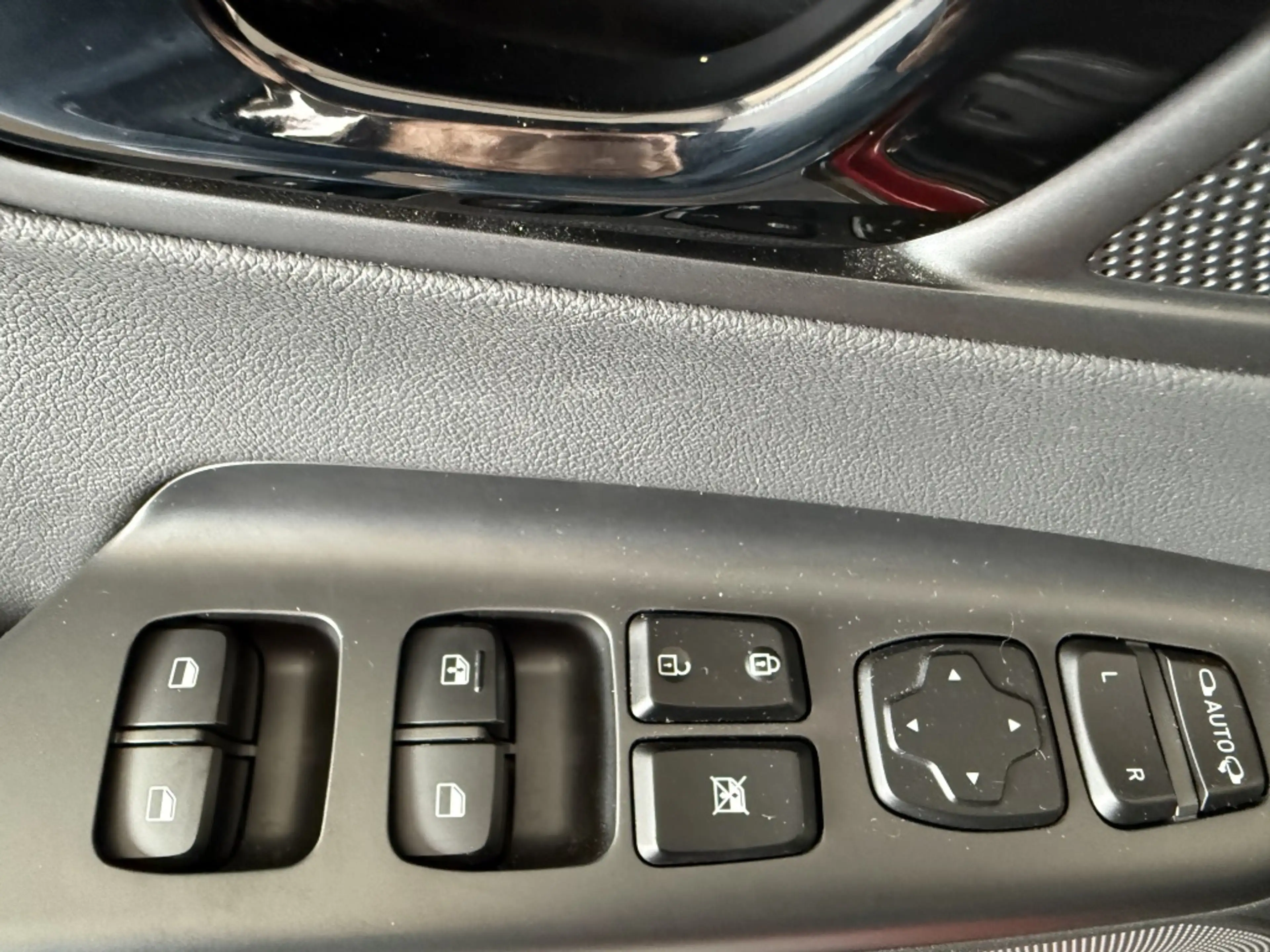 Hyundai KONA 1.6 GDI HEV Premium — photo 10