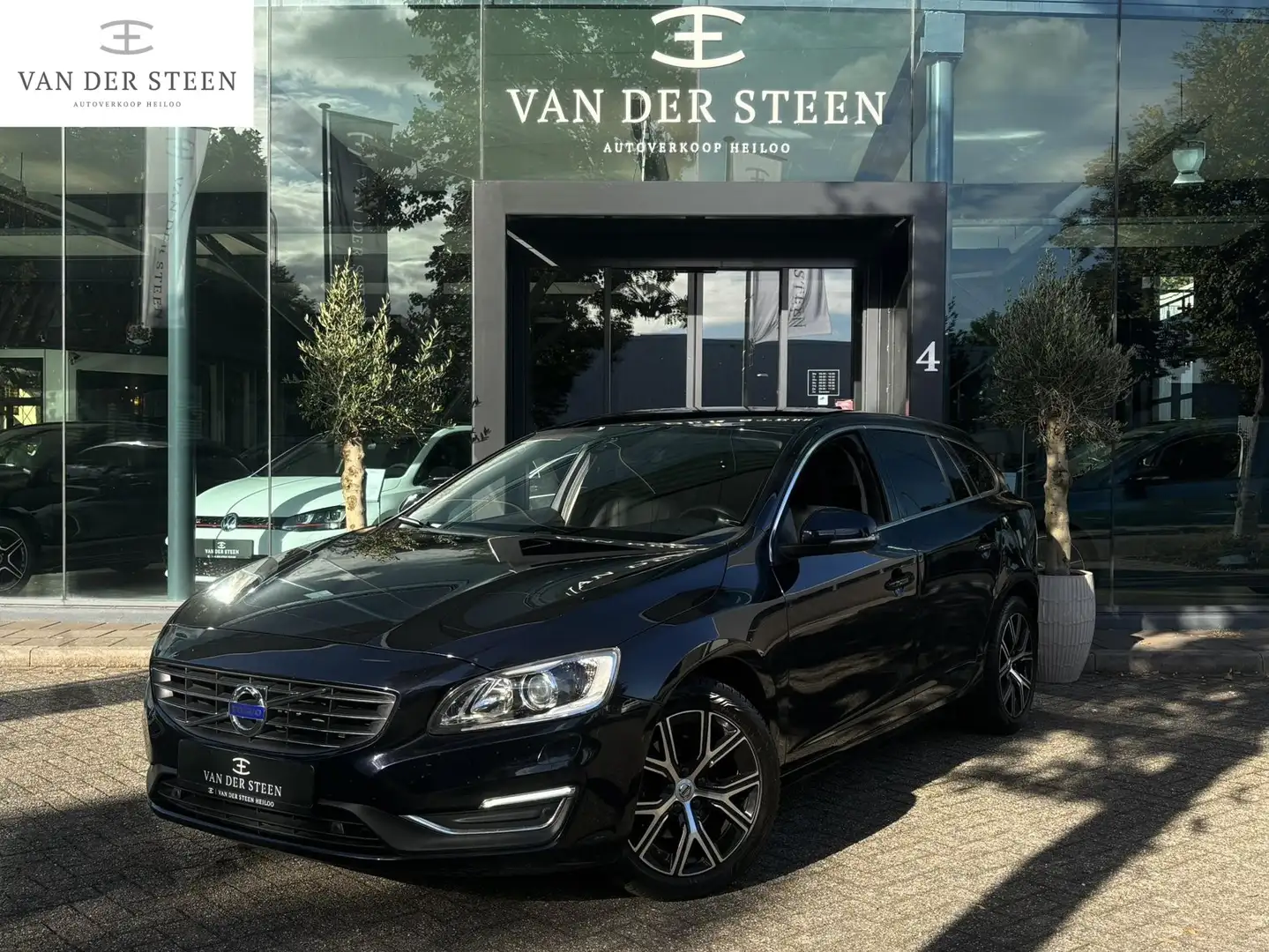Volvo V60 2.0 T4 Summum | Memory Seats | Stoelverwarming | C Bleu - 1