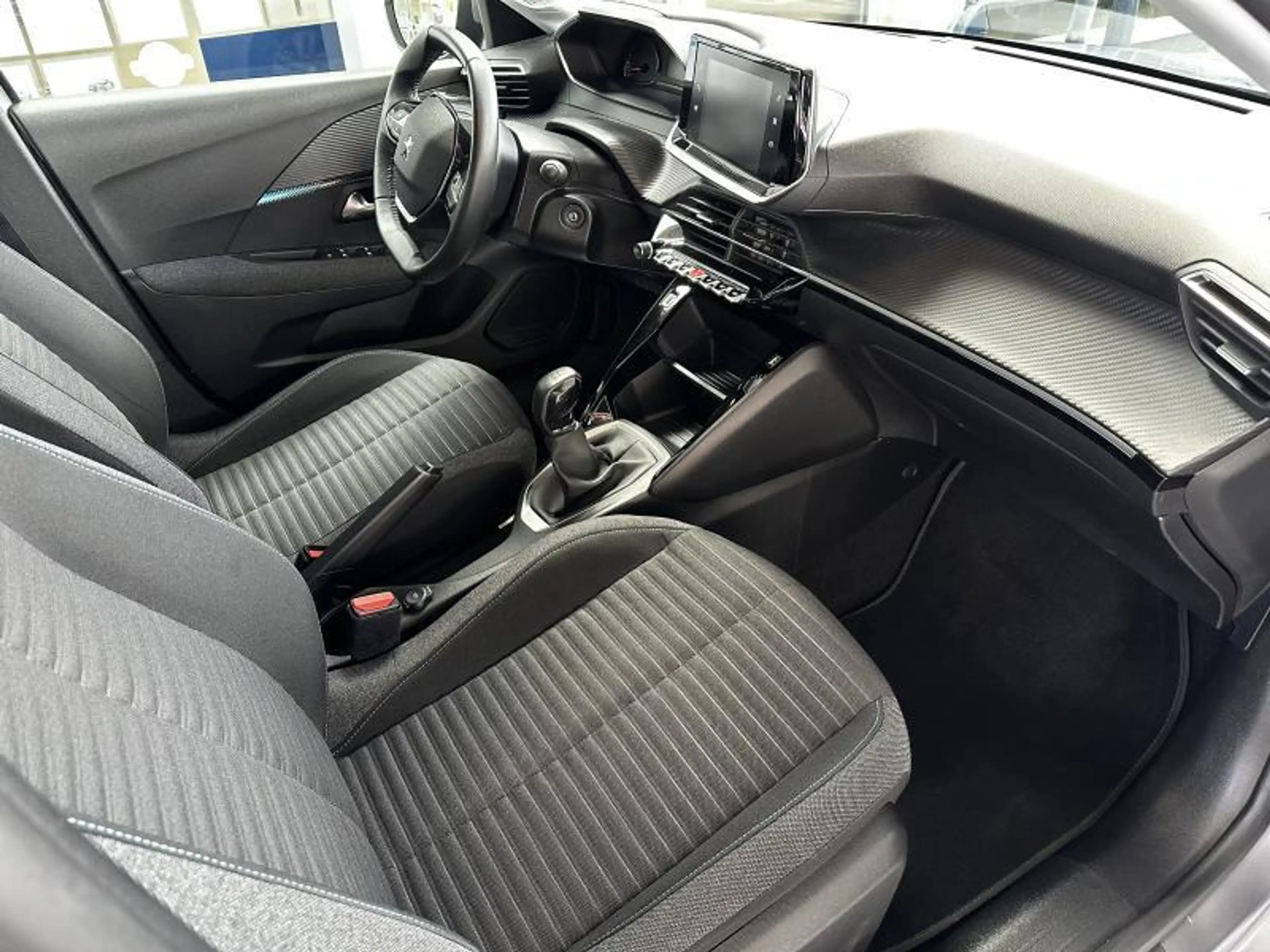 Peugeot 208 Style — photo 2