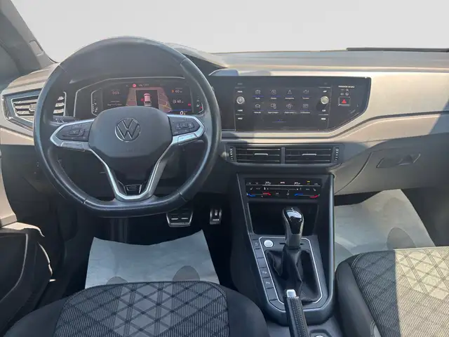 Volkswagen Taigo view 9