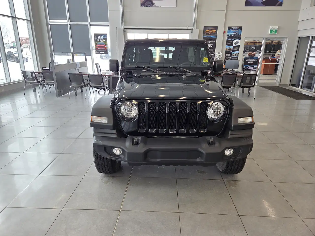 Jeep Wrangler снимка Jeep Wrangler