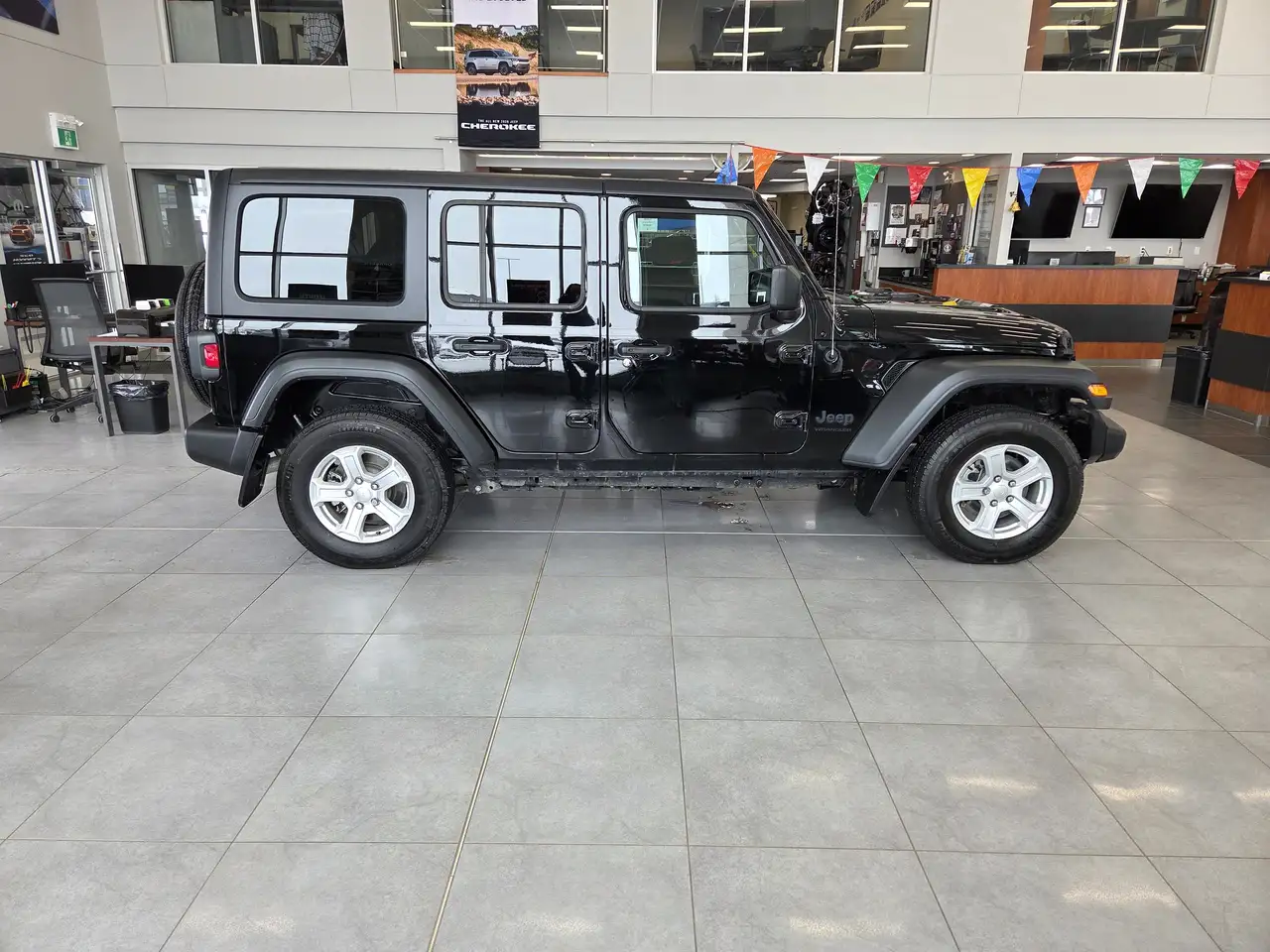 Jeep Wrangler снимка Jeep Wrangler