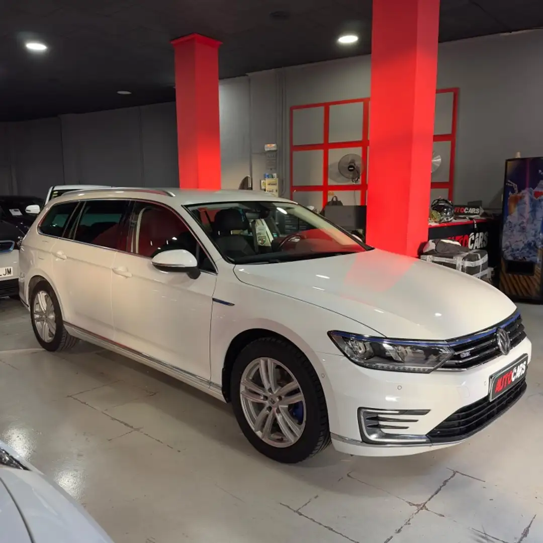 Volkswagen Passat Variant GTE 1.4 TSI Blanc - 1