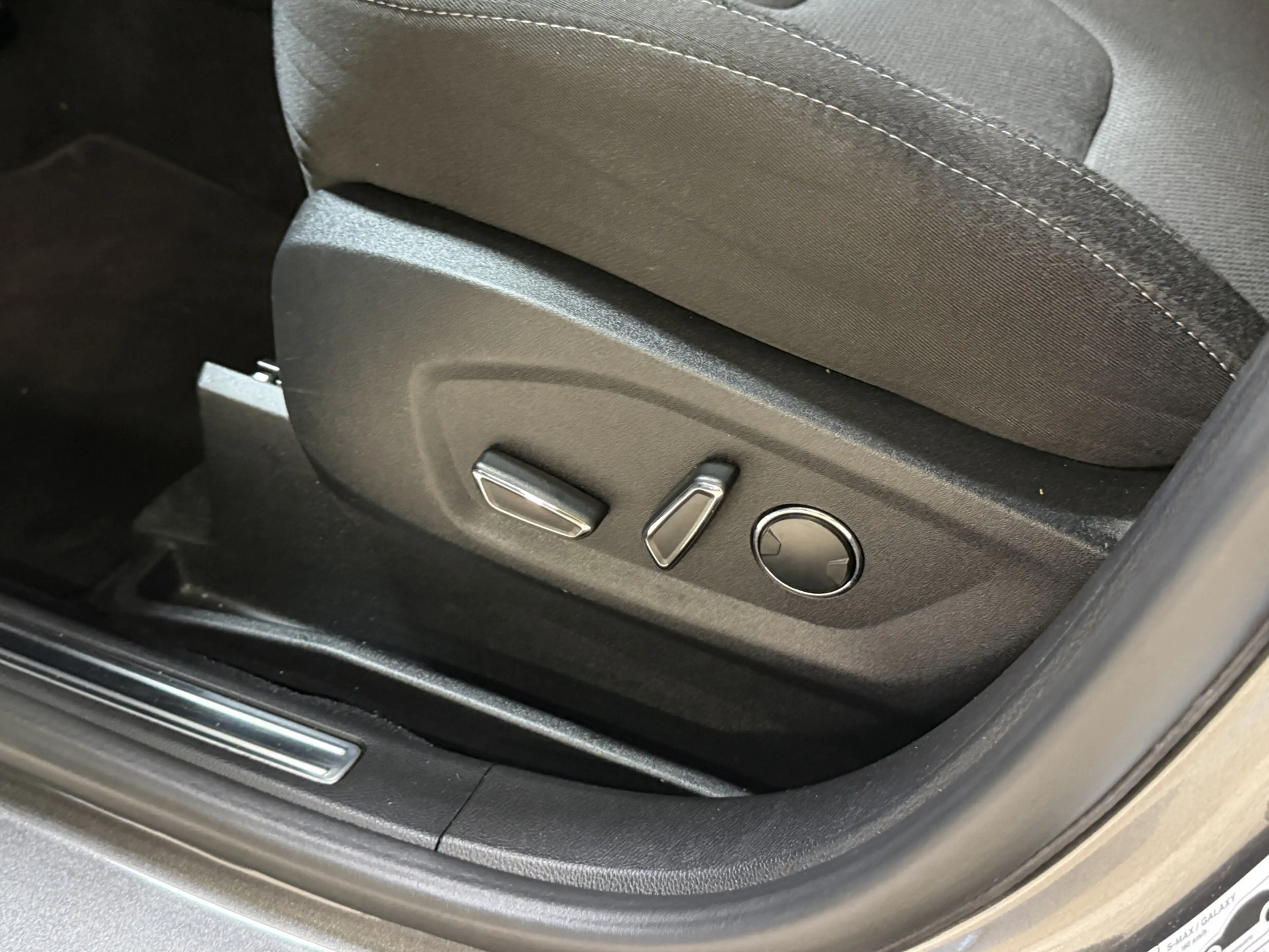 Ford S-Max 1.5 Titanium 7p. | Stoel/stuur verwarming | Trekha — photo 8