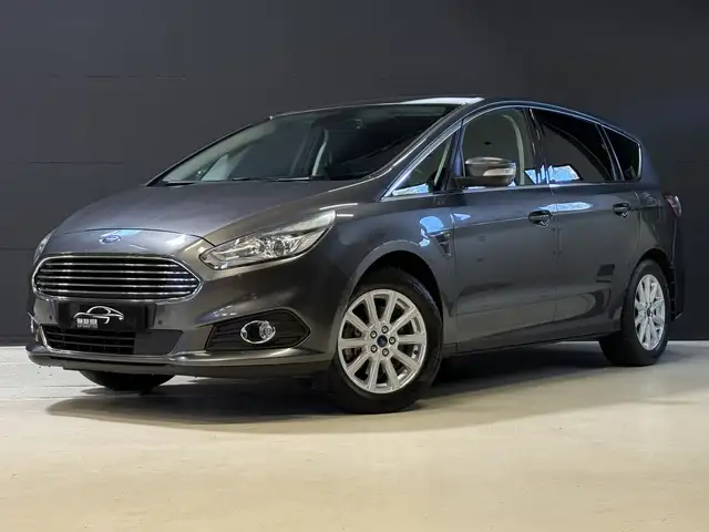 2017 Ford S-Max in Grey for sale