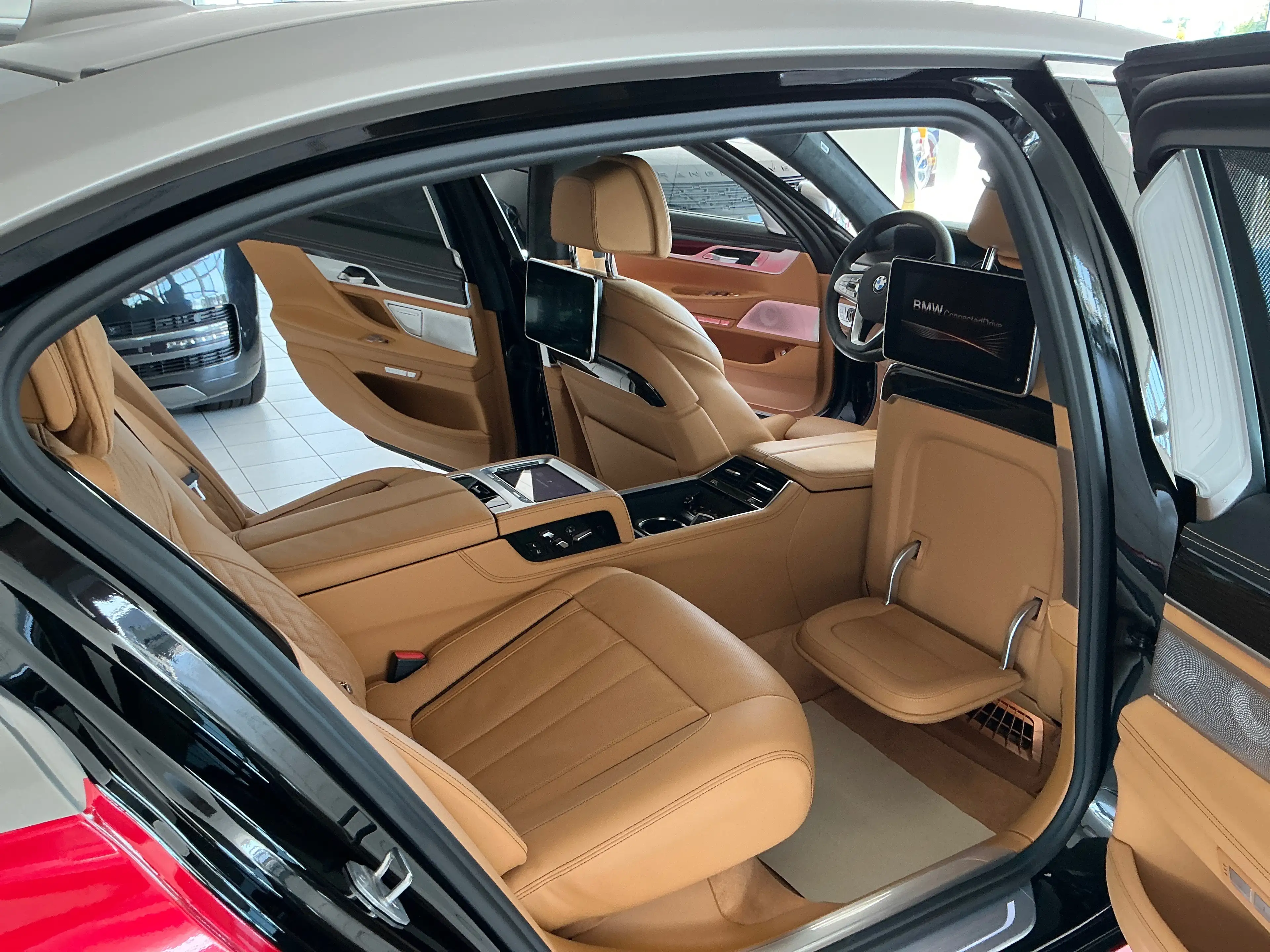BMW 750 750 L i xDrive INDIVIDUAL, FONDENT.,LOUNGE — photo 11