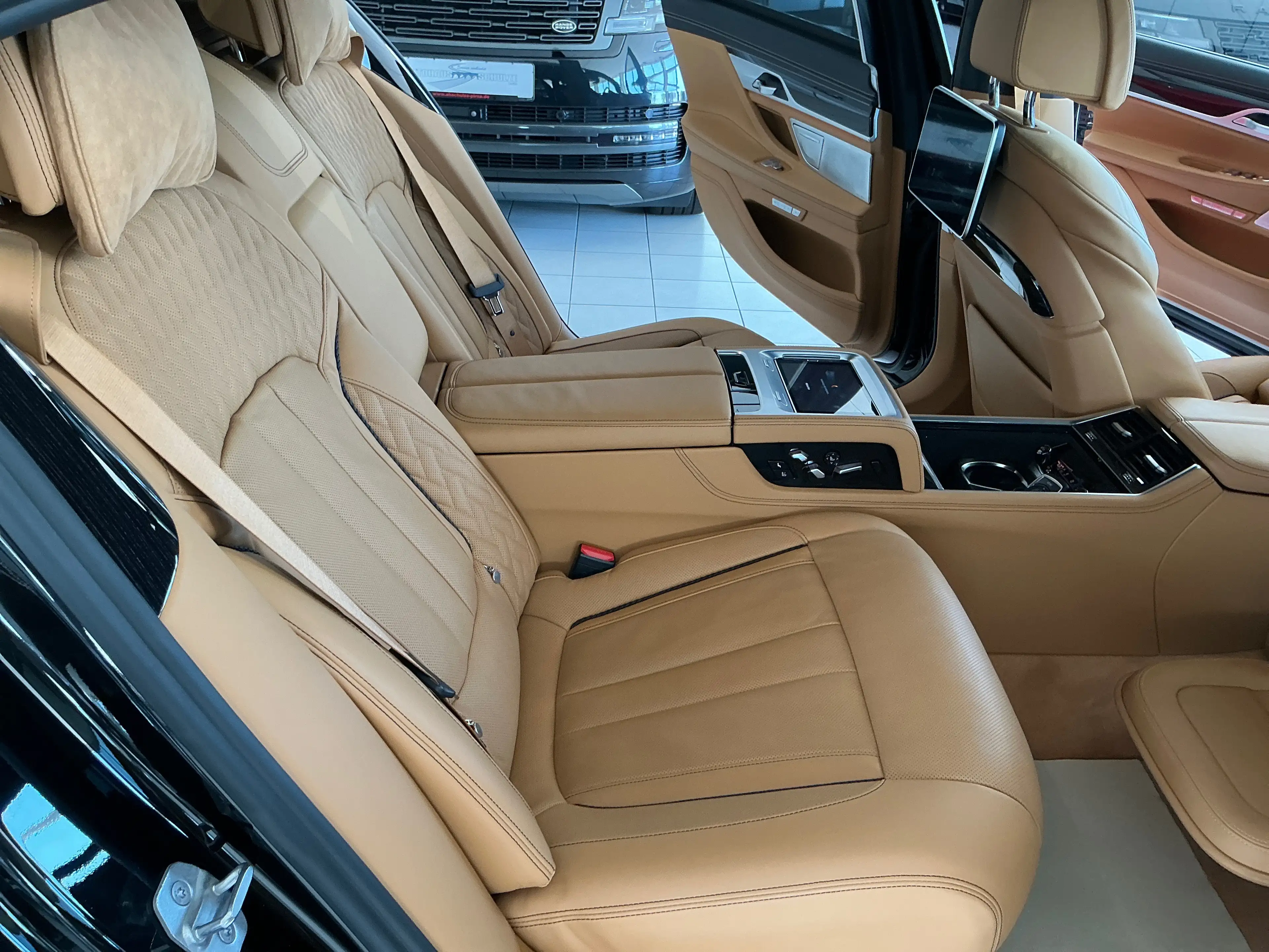BMW 750 750 L i xDrive INDIVIDUAL, FONDENT.,LOUNGE — photo 12