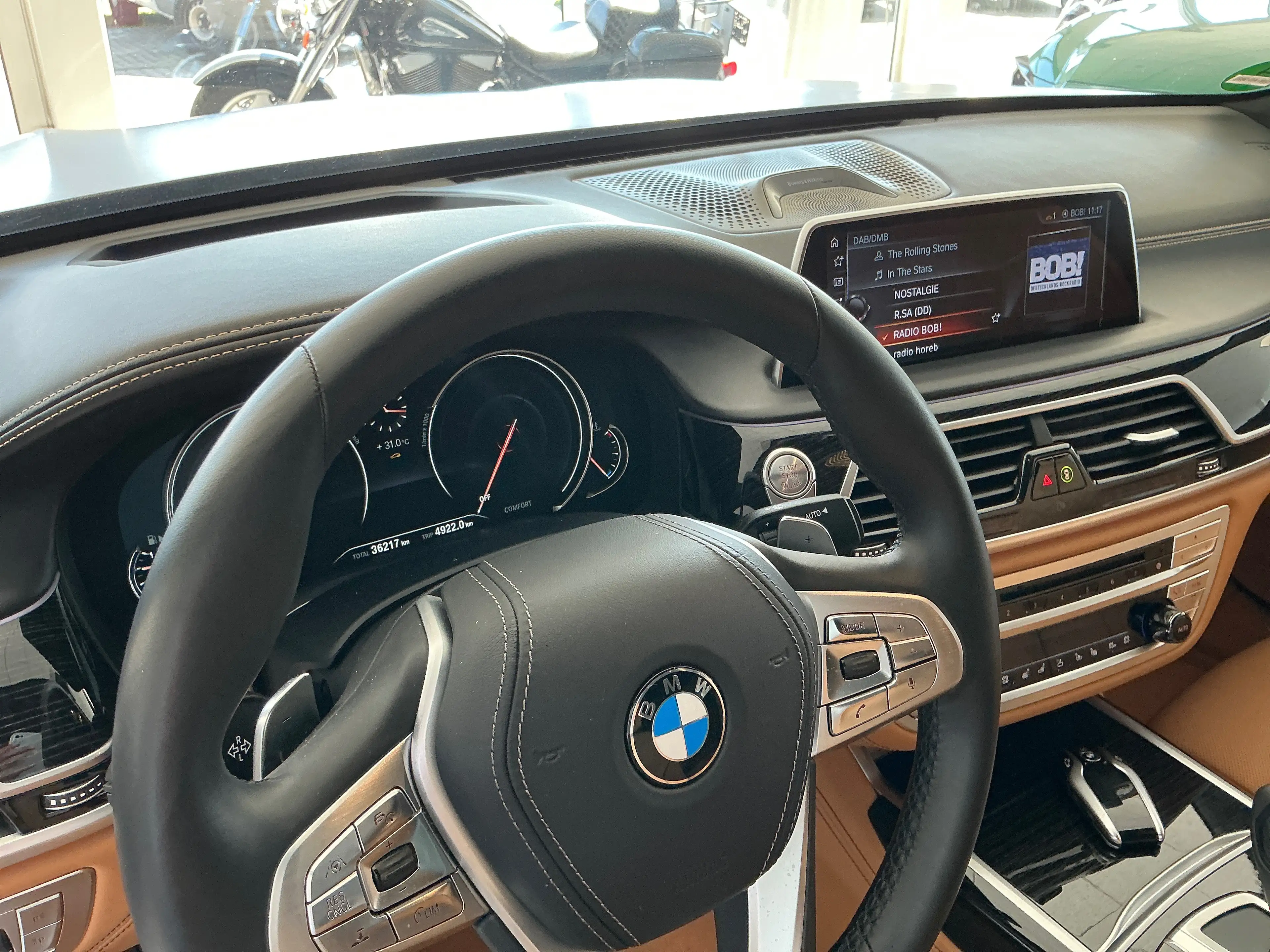 BMW 750 750 L i xDrive INDIVIDUAL, FONDENT.,LOUNGE — photo 10