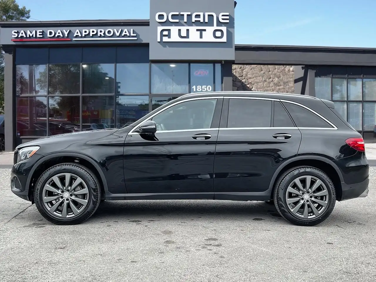 Mercedes-Benz GLC снимка Mercedes-Benz GLC