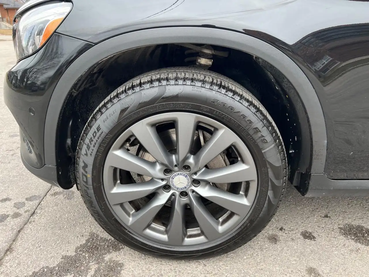 Mercedes-Benz GLC снимка Mercedes-Benz GLC