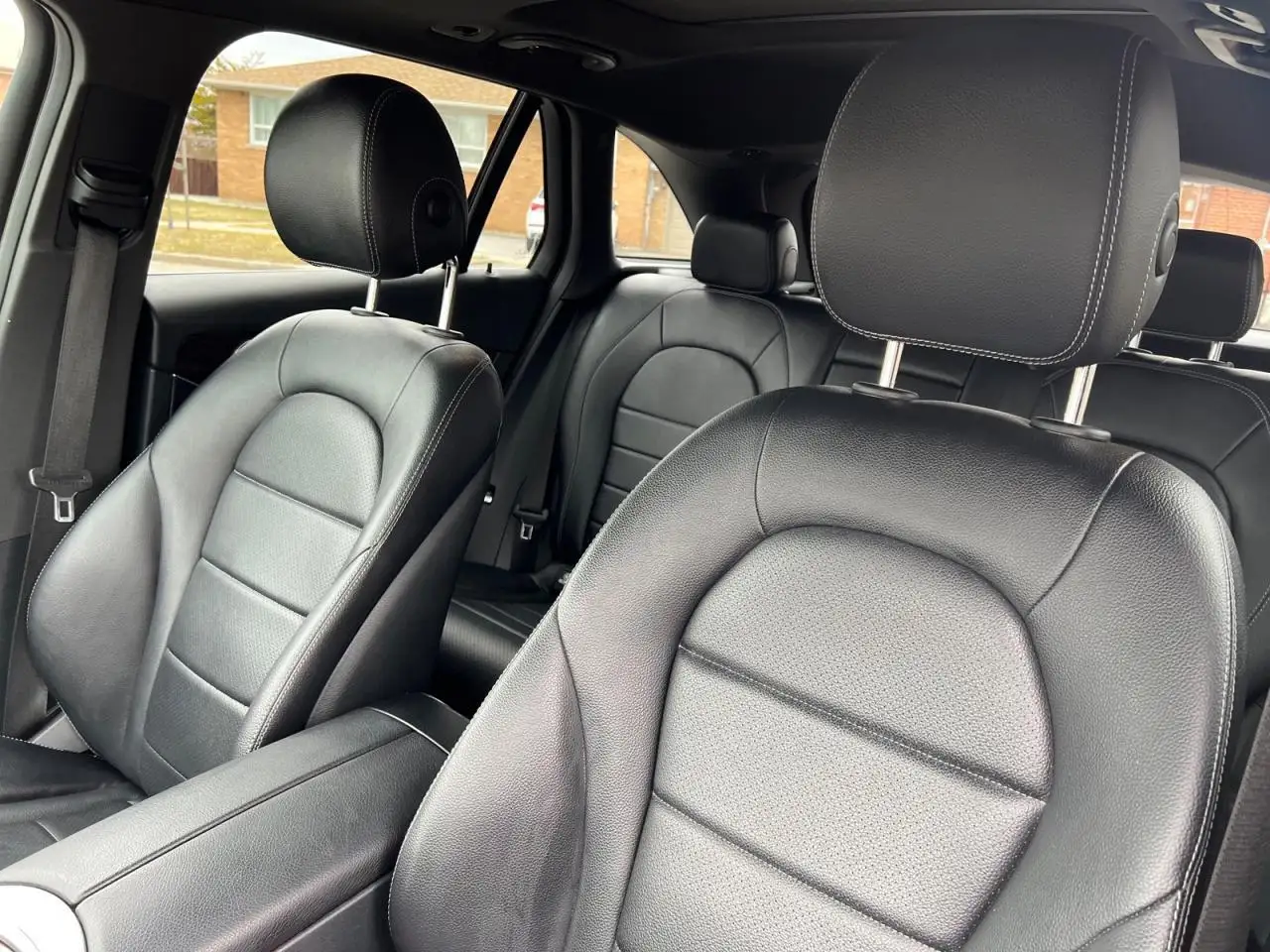 Mercedes-Benz GLC снимка Mercedes-Benz GLC