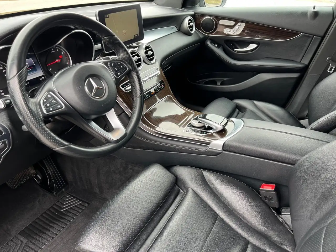 Mercedes-Benz GLC fotografie Mercedes-Benz GLC