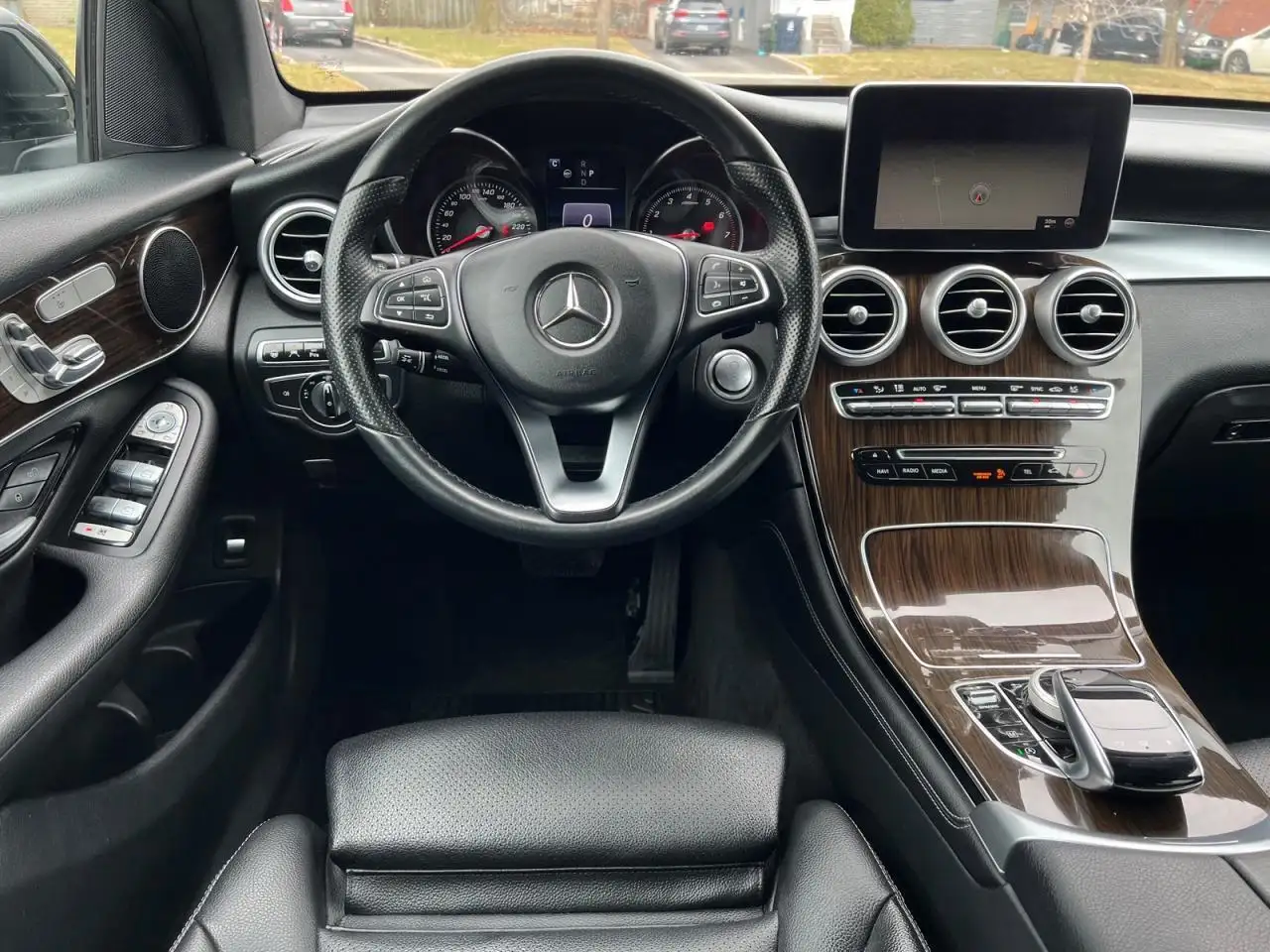 Mercedes-Benz GLC fotografie Mercedes-Benz GLC