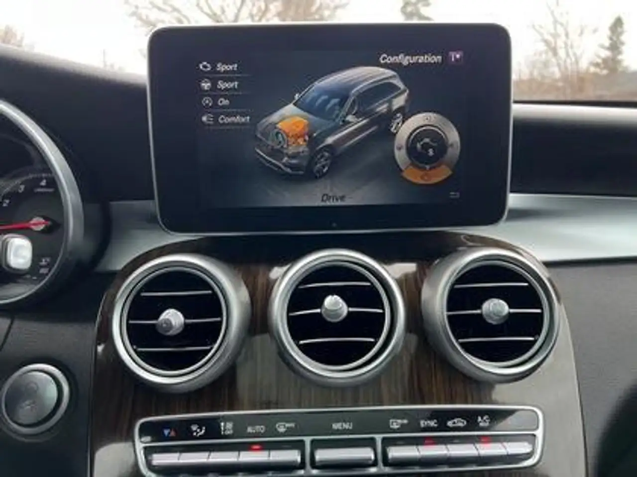 Mercedes-Benz GLC fotografie Mercedes-Benz GLC