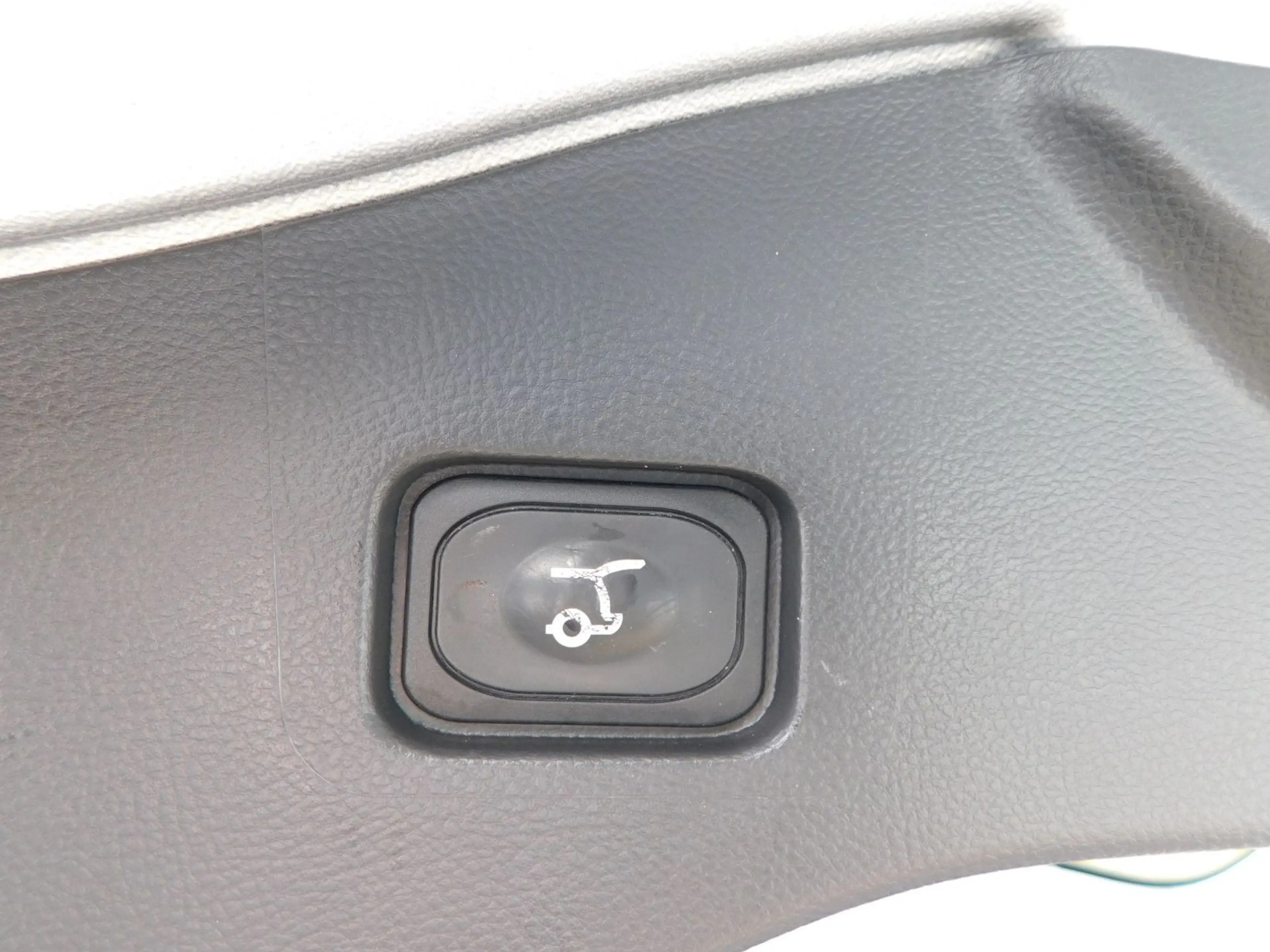 Ford Mondeo Turnier Titanium Autom. AHK / Panodach — photo 11