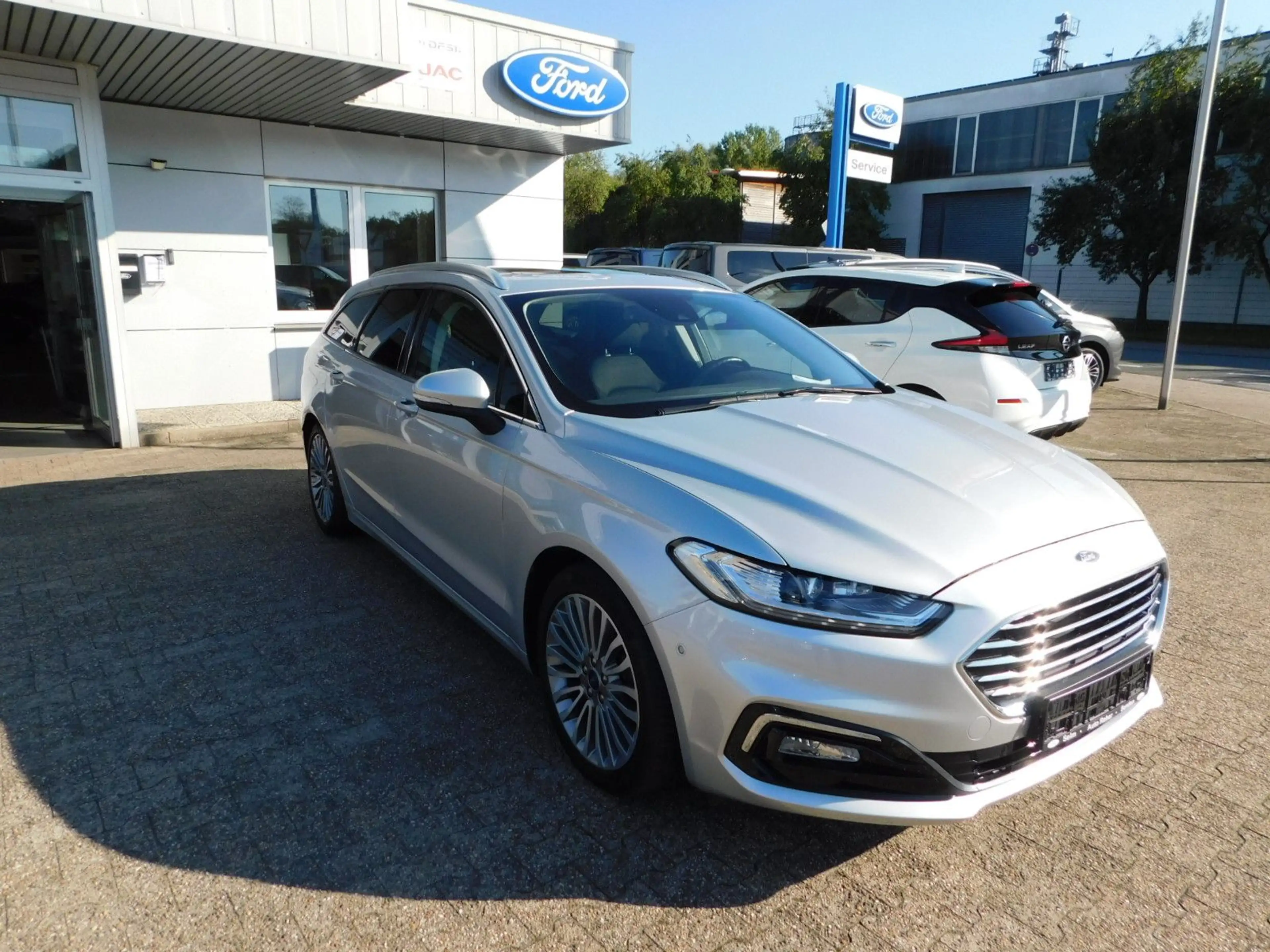 Ford Mondeo Turnier Titanium Autom. AHK / Panodach — photo 4
