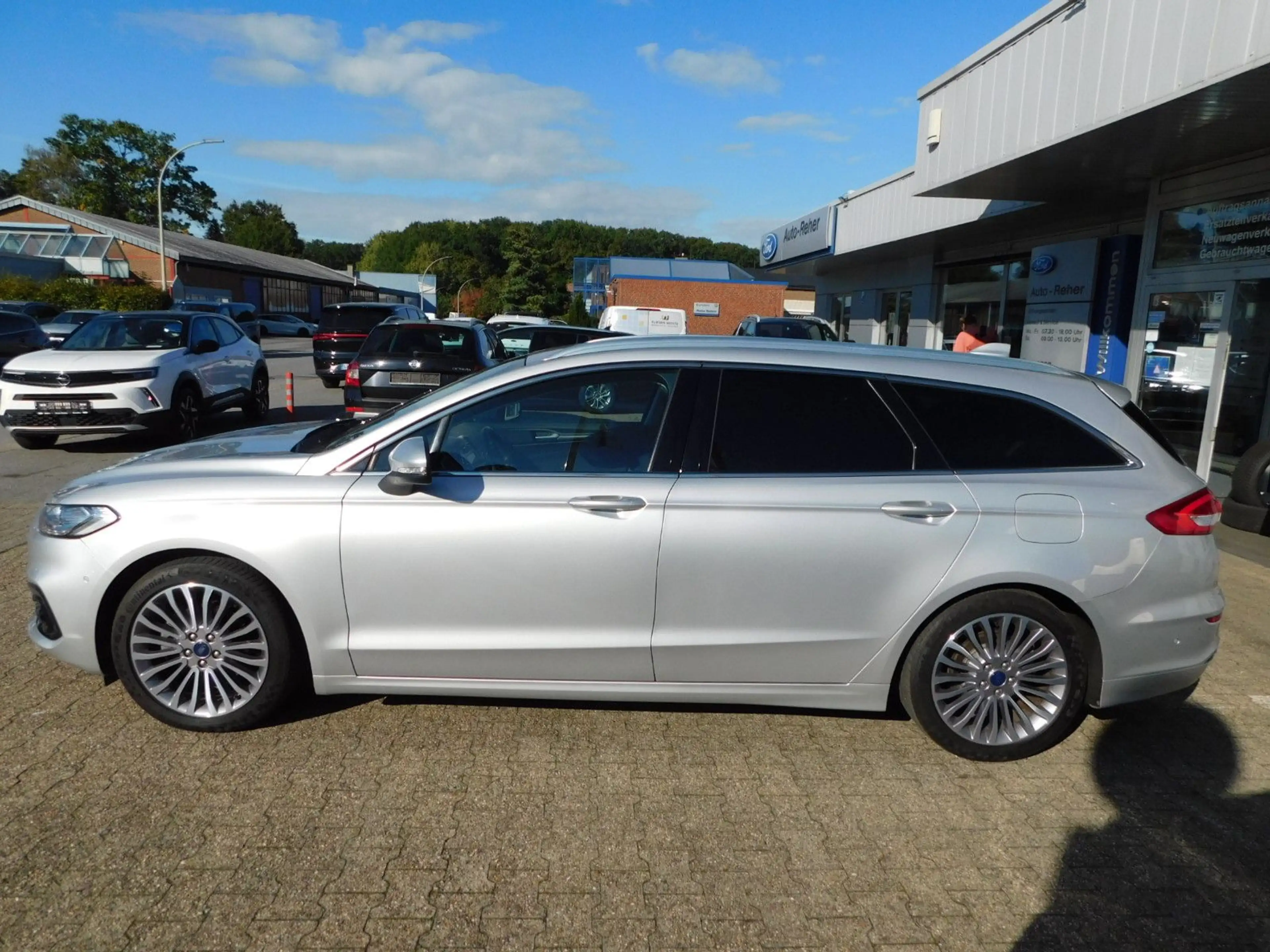Ford Mondeo Turnier Titanium Autom. AHK / Panodach — photo 7