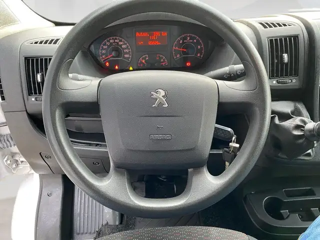 Peugeot Boxer view 15