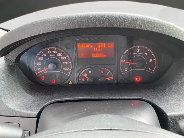 Peugeot Boxer view 11