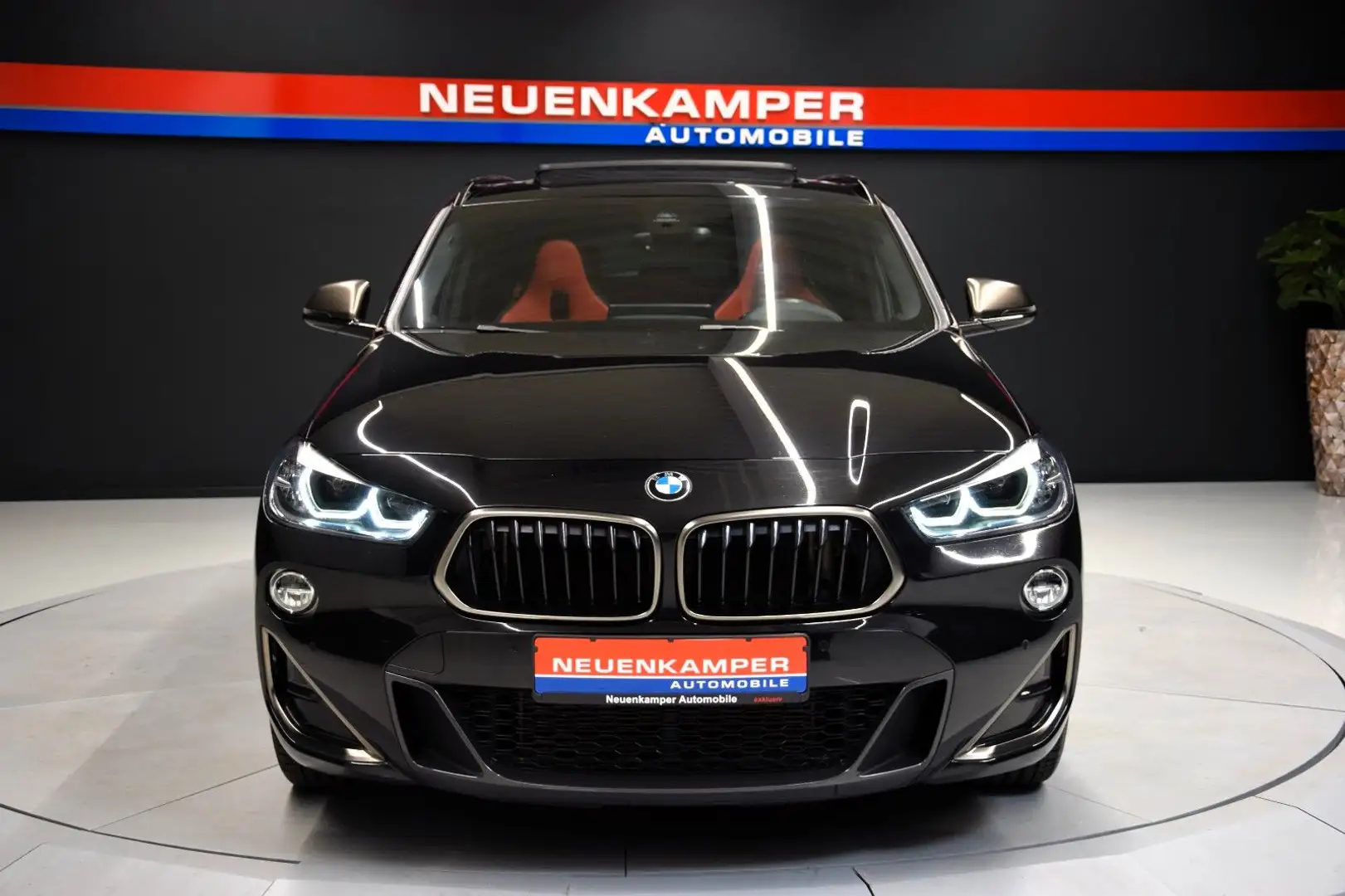 BMW X2 xDrive M35i Pano ACC HuD h/k Schalensitze LED Noir - 2