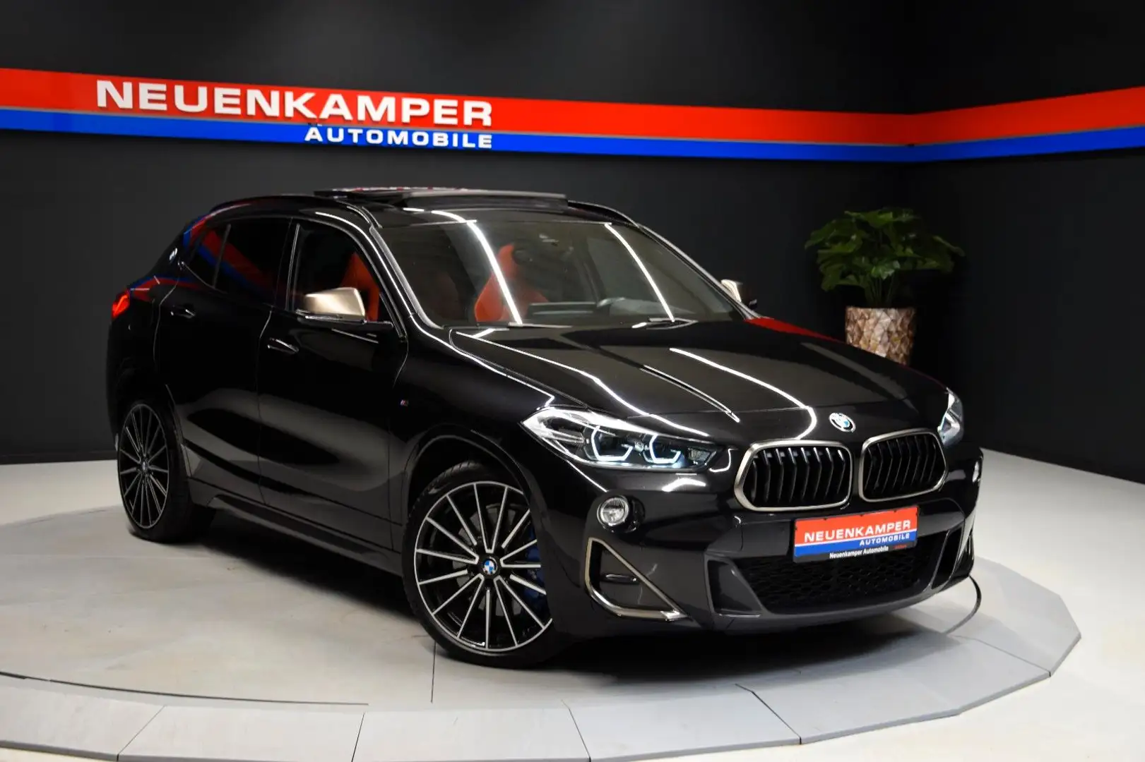 BMW X2 xDrive M35i Pano ACC HuD h/k Schalensitze LED Noir - 1
