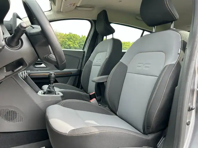 Dacia Sandero view 15