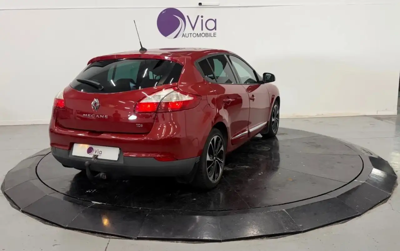 Renault Megane Citadine 5 portes — photo 8