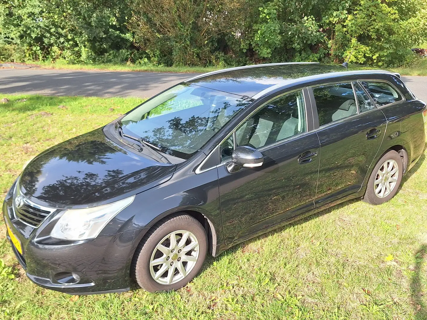 Toyota Avensis Avensis 1.8 VVTi Station Wagon Zwart - 2