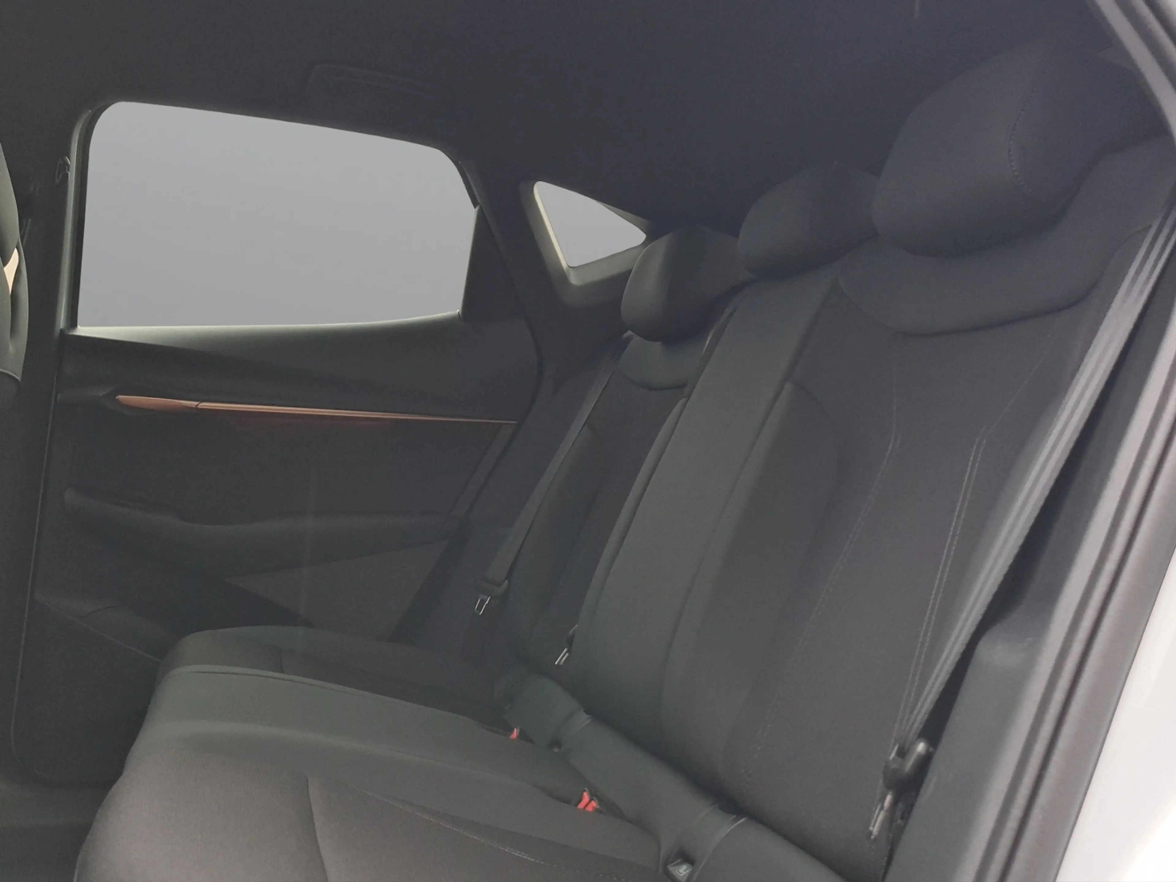 CUPRA Tavascan 77kWh Endurance+WÄRMEP+NAVI+LED+PDC+SHZ+ACC — photo 13