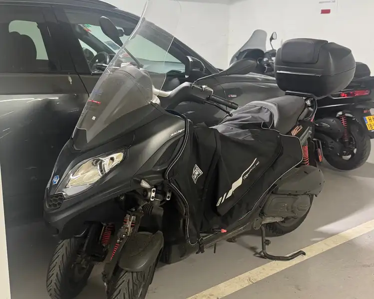 Piaggio MP3 300 - foto 5