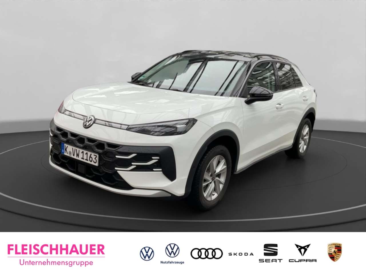 Volkswagen T-Roc — Volkswagen T-Roc 1.5 eTSI Life ACC LED Rückfahrkam. DAB CarPlay Tel
