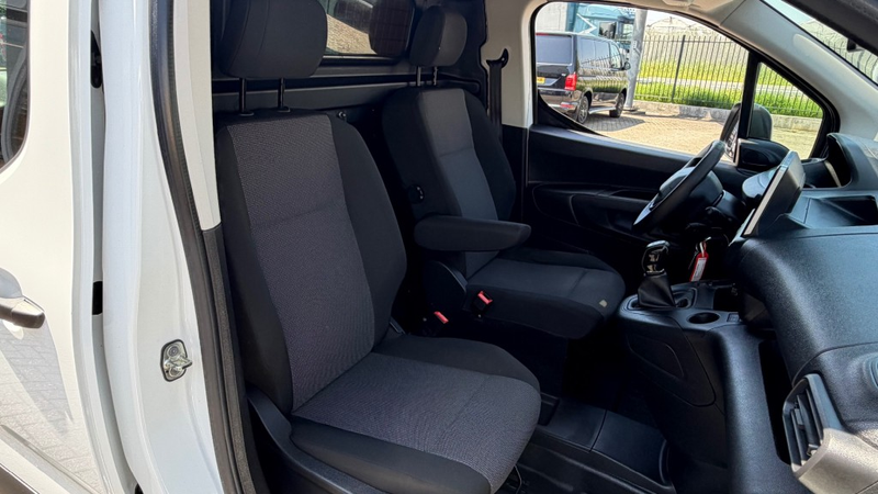 Peugeot Partner 1.5 BLEUHDI 55KW 75PK EURO 6 AIRCO/ CRUISE CONTROL — photo 6