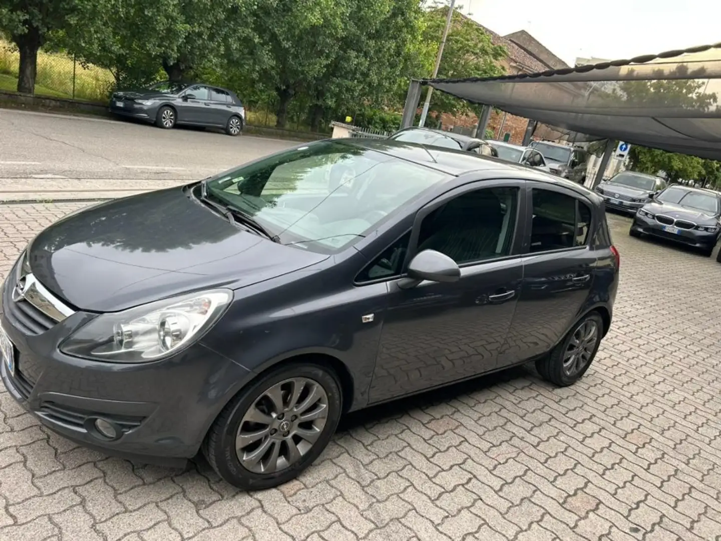 Opel Corsa 1.2 5 porte Edition OK NEOPATENTATO Grigio - 1